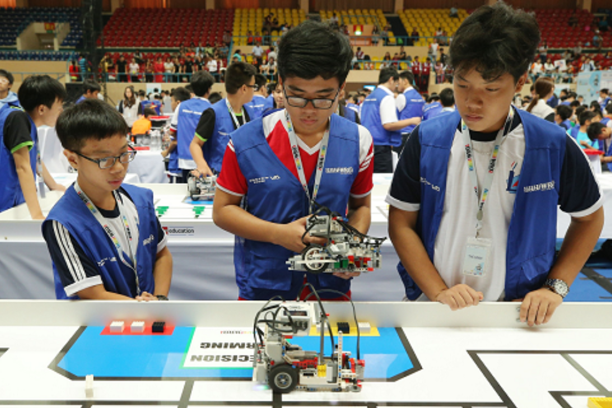Khám phá cuộc thi robot học đường – Bệ phóng cho tư duy sáng tạo