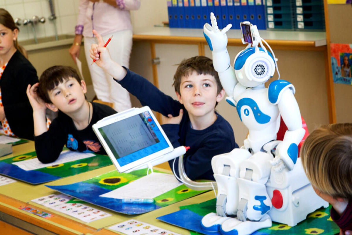 Khóa học lập trình robot – Giúp trẻ phát triển tư duy logic