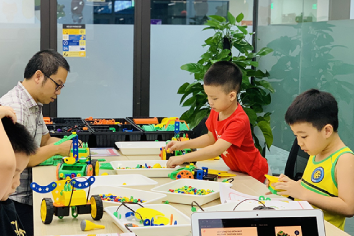 Lập trình Robotics – khởi đầu cho hành trình công nghệ