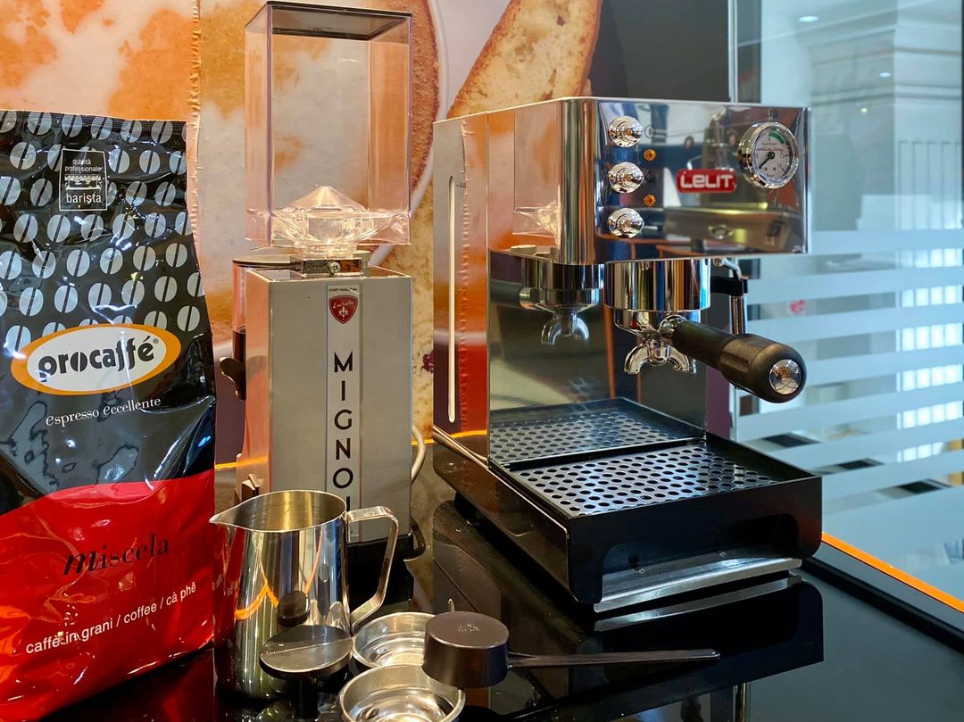 Giá máy pha cafe Lelit Anna PL41EM